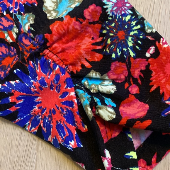 Calvin Klein Performance Ruched back Waist 7/8 Leggings - Size S - Picture 3 of 6